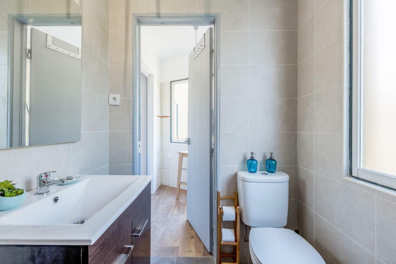 Alfama, Bright And Spacious With Private Terrace, By Timecooler Lisbona Esterno foto