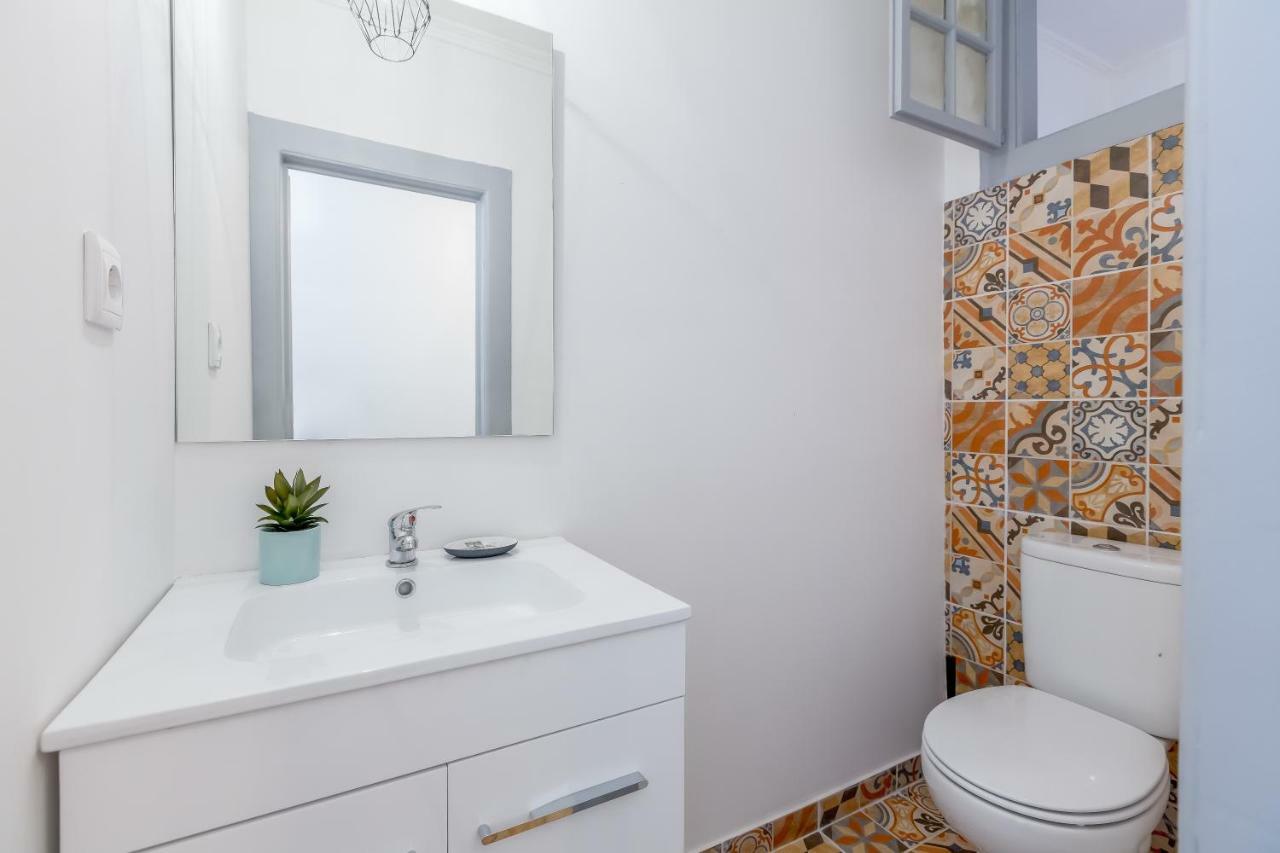 Alfama, Bright And Spacious With Private Terrace, By Timecooler Lisbona Esterno foto
